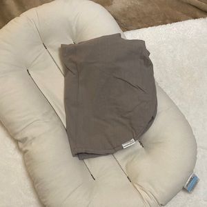 Snuggle me organic lounger